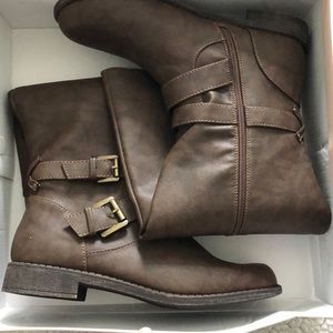 Just Fab brown BOOTS! Never wore!🎉